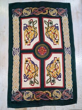 Vintage Ulster Weavers Irish Linen Tea Towel Textiles < Celtic Knot Pattern >